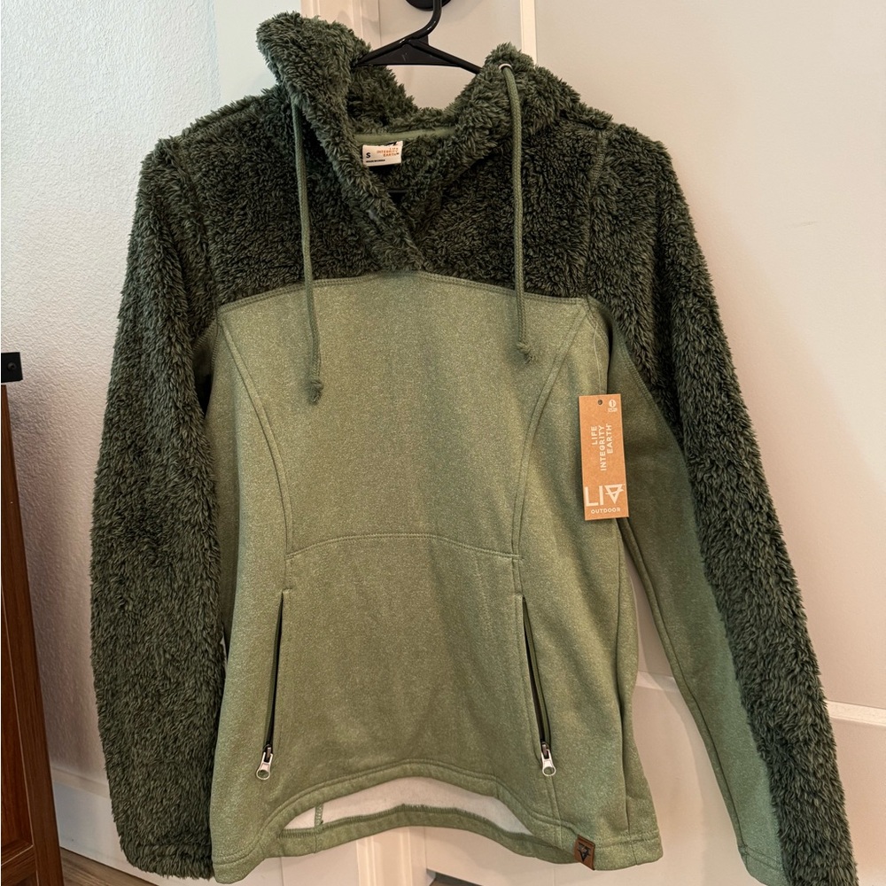 LivOutdoor Women’s Jacket